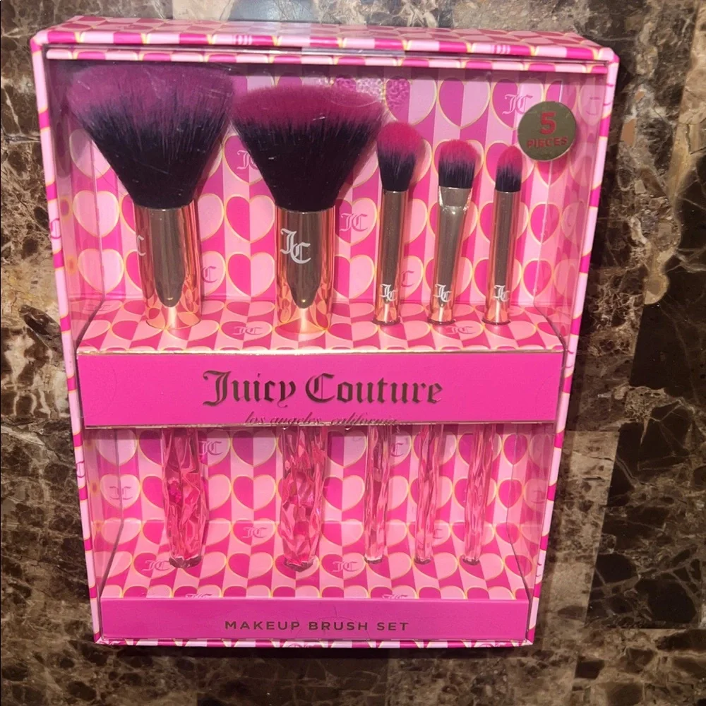 NWT NIB Juicy Couture Pink and Black Makeup Brush Collection